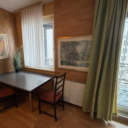Am Wehrhahn Apartment