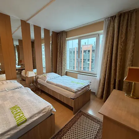 Am Wehrhahn Apartment